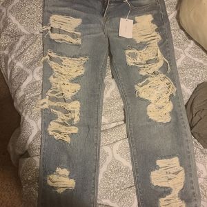nwt Cello super destructed jeans